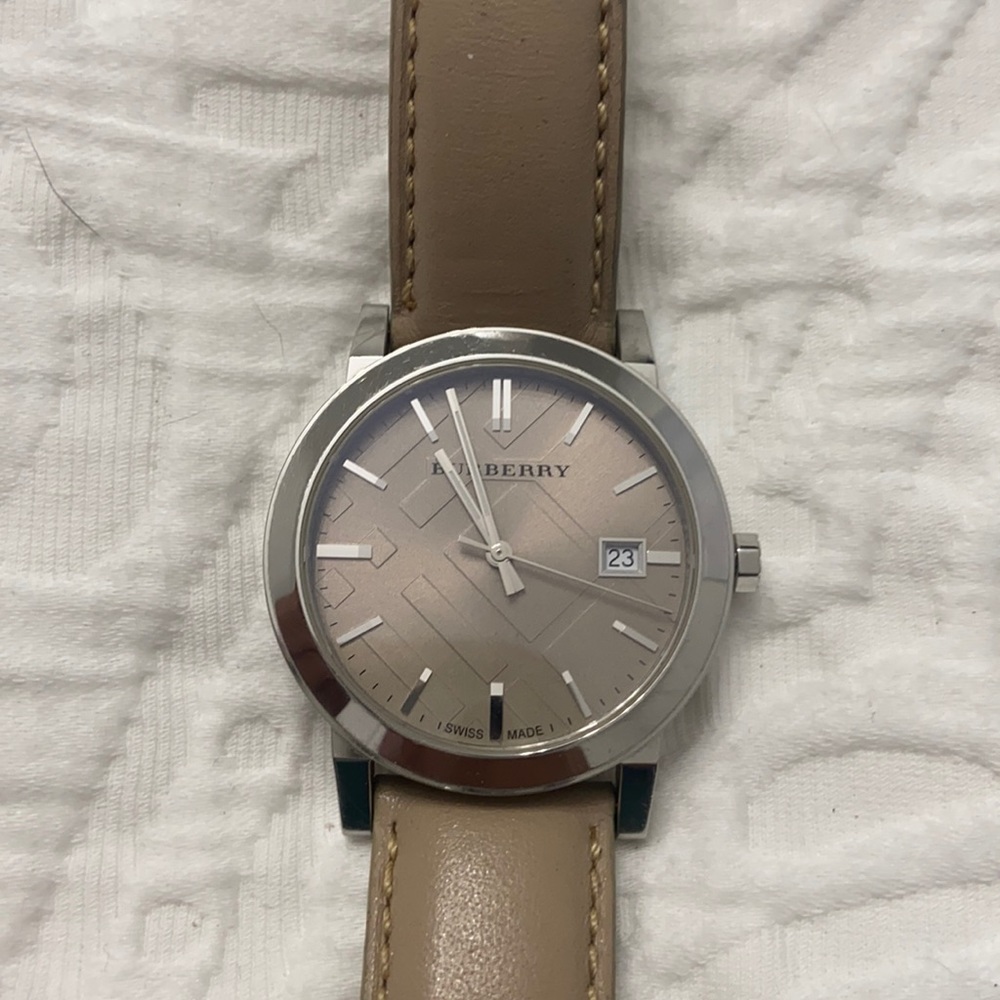 Burberry Women watch with tan leather straps